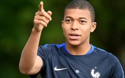 亿德电竞讨论-伊拉克队球迷创作助威歌曲